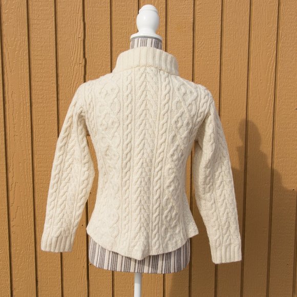 Irish made 100% Merino Wool Traditonal Cable Knit Caridgan Cream Medium - Picture 4 of 6